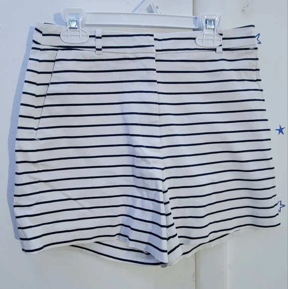 Zara basic shorts white with black lines Size Small - Picture 1 of 3